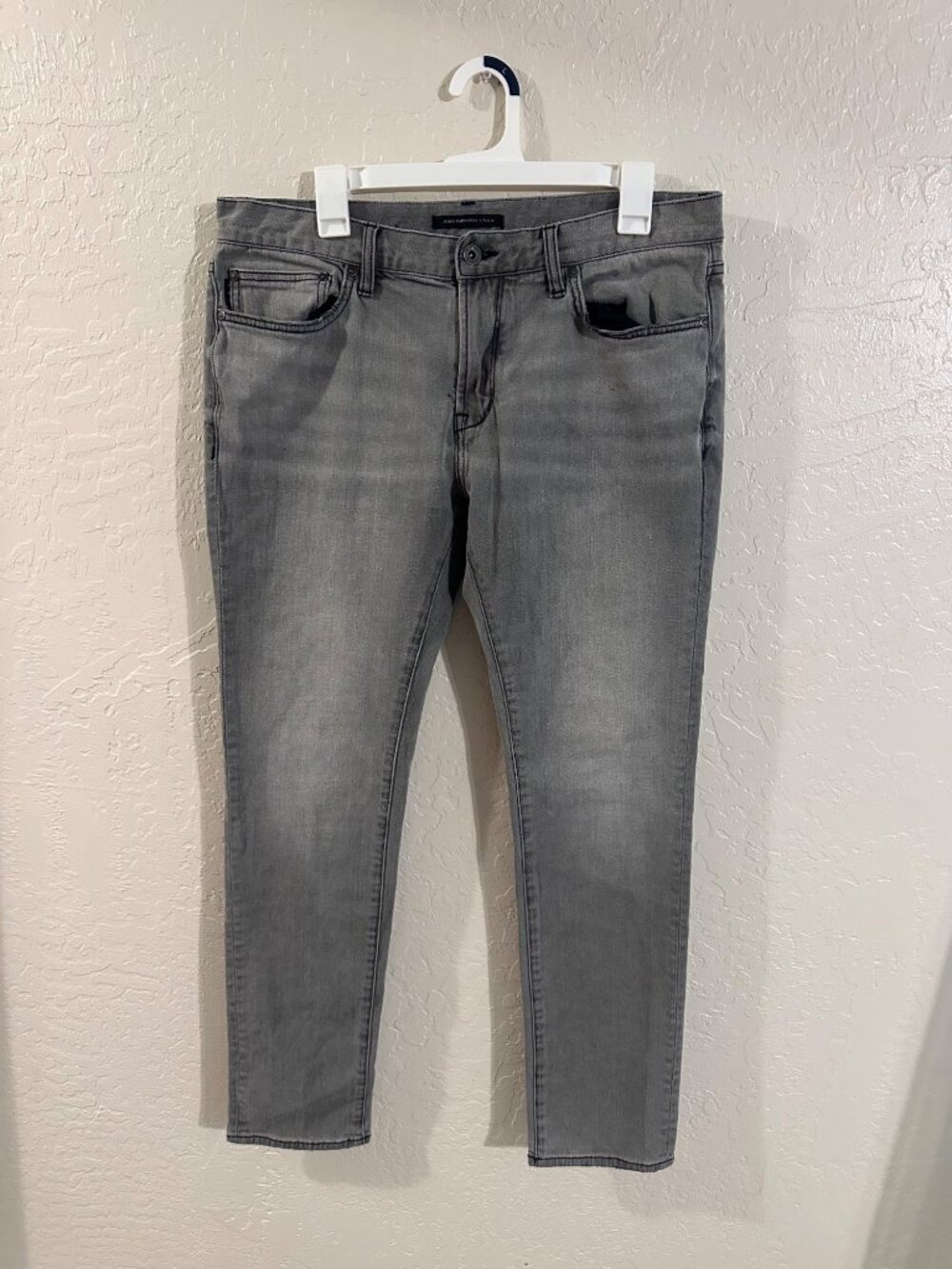 John Varvatos Wight Skinny Light Grey Soft & Stretchy Straight Leg Jeans